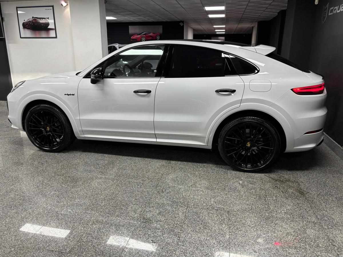 porsche-cayenne-2023-hibrido-a-gasolina-2995cc