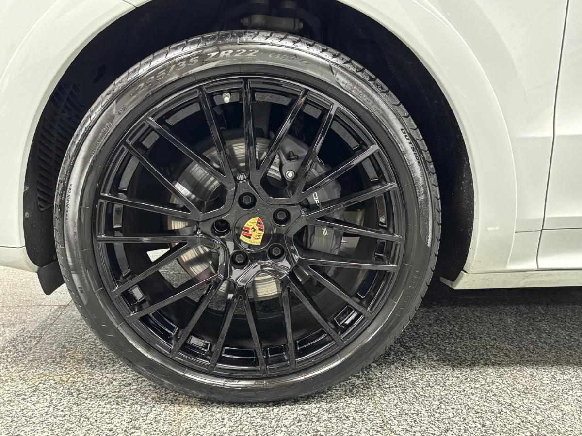 porsche-cayenne-2023-hibrido-a-gasolina-2995cc