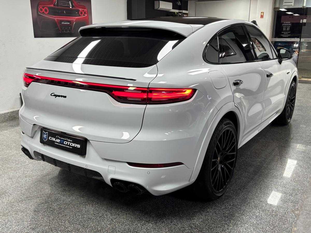 porsche-cayenne-2023-hibrido-a-gasolina-2995cc