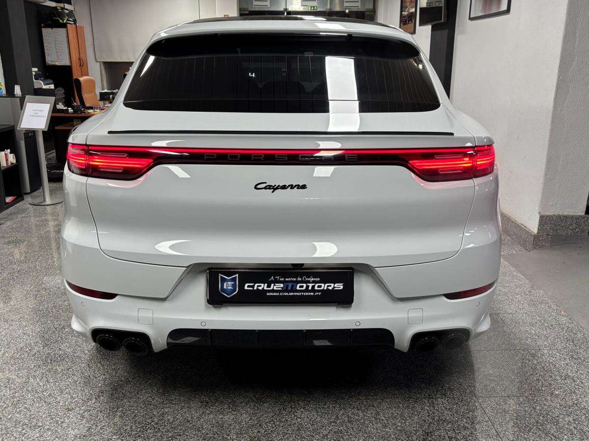 porsche-cayenne-2023-hibrido-a-gasolina-2995cc