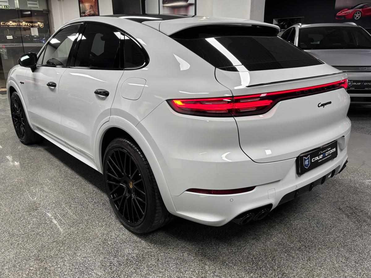 porsche-cayenne-2023-hibrido-a-gasolina-2995cc