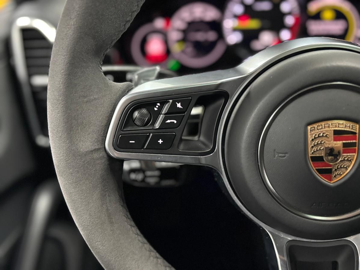 porsche-cayenne-2023-hibrido-a-gasolina-2995cc