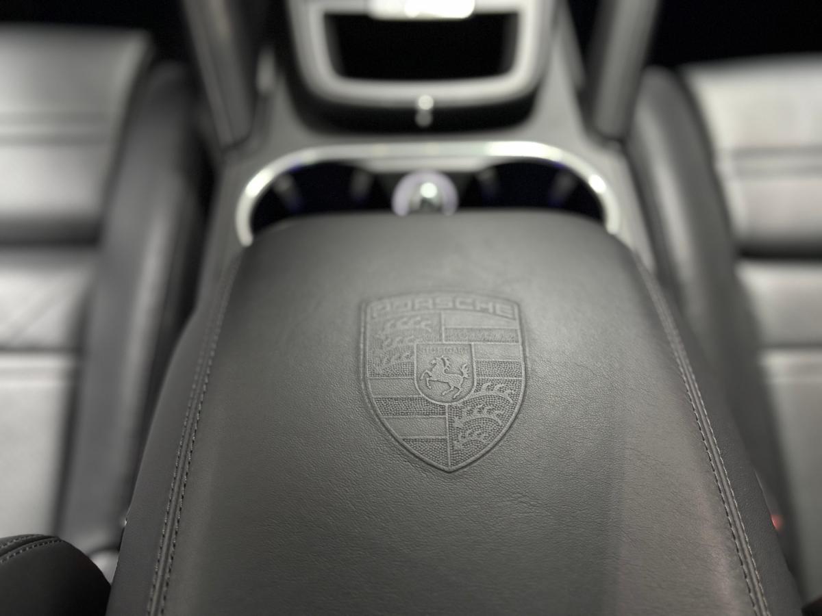 porsche-cayenne-2023-hibrido-a-gasolina-2995cc