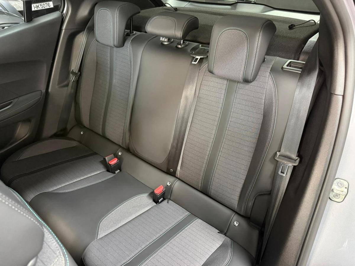 peugeot-2008-2022-gasolina-1199cc