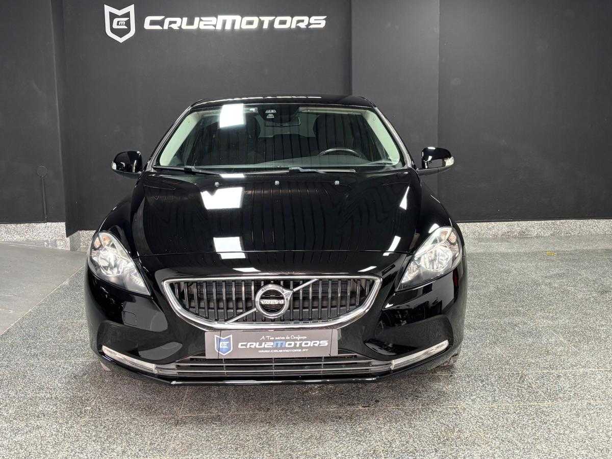 volvo-v40-2017-diesel-1969cc