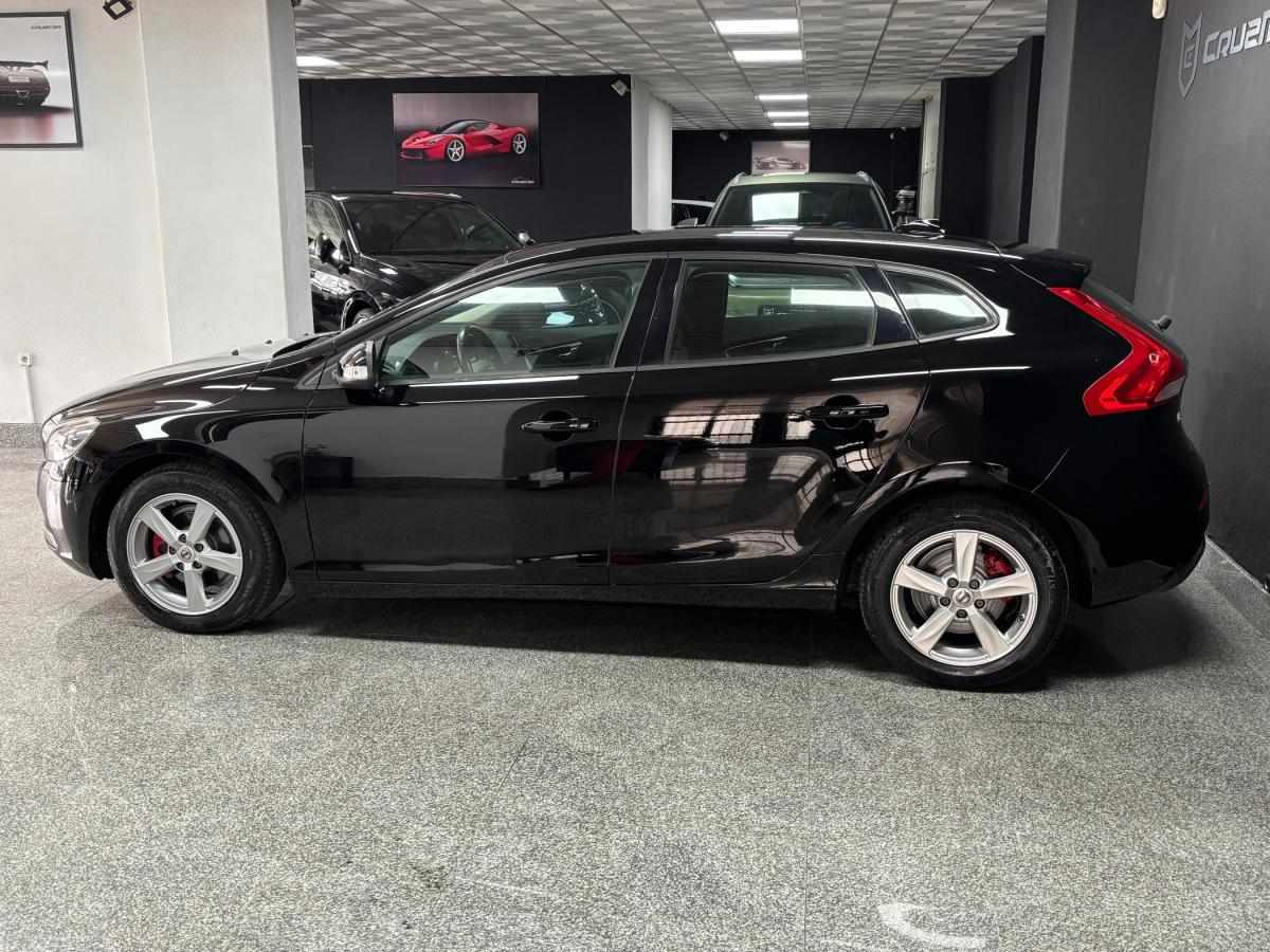 volvo-v40-2017-diesel-1969cc