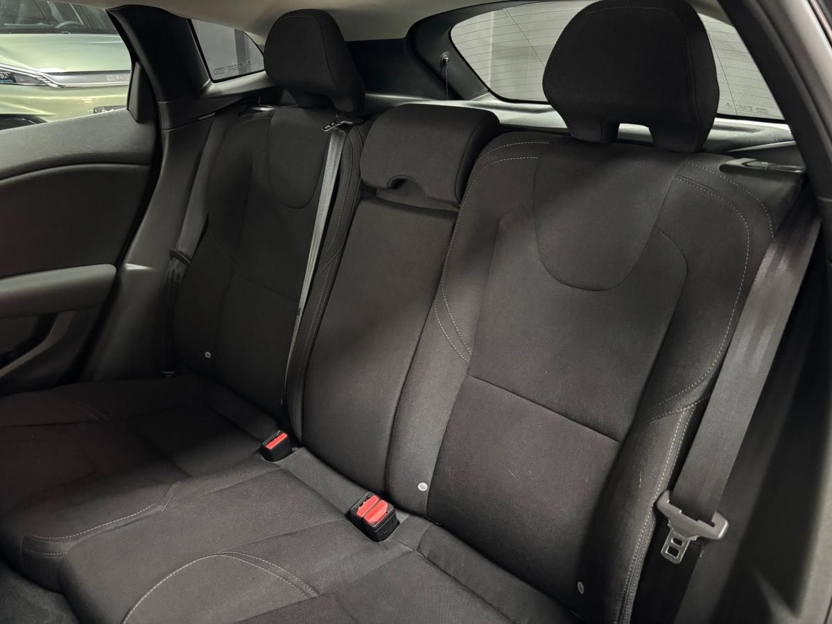 volvo-v40-2017-diesel-1969cc