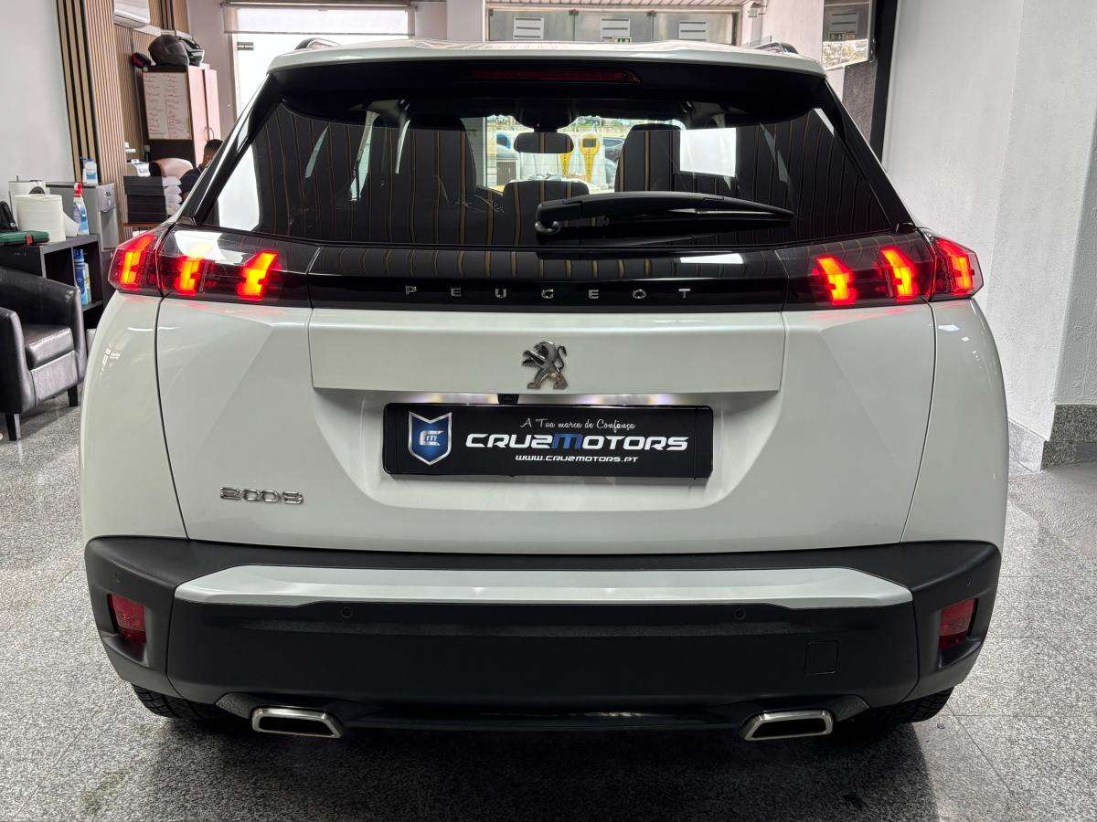 peugeot-2008-2021-gasolina-1199cc