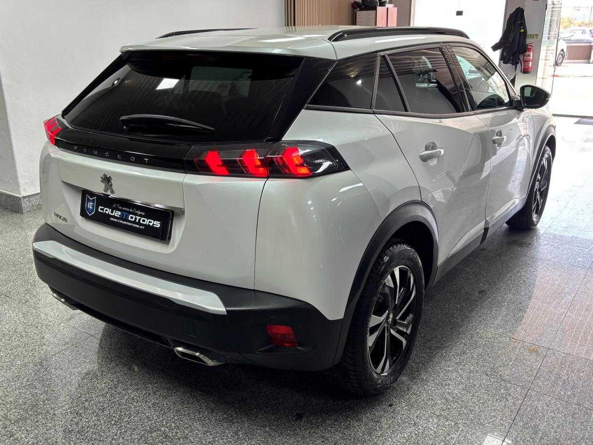 peugeot-2008-2021-gasolina-1199cc