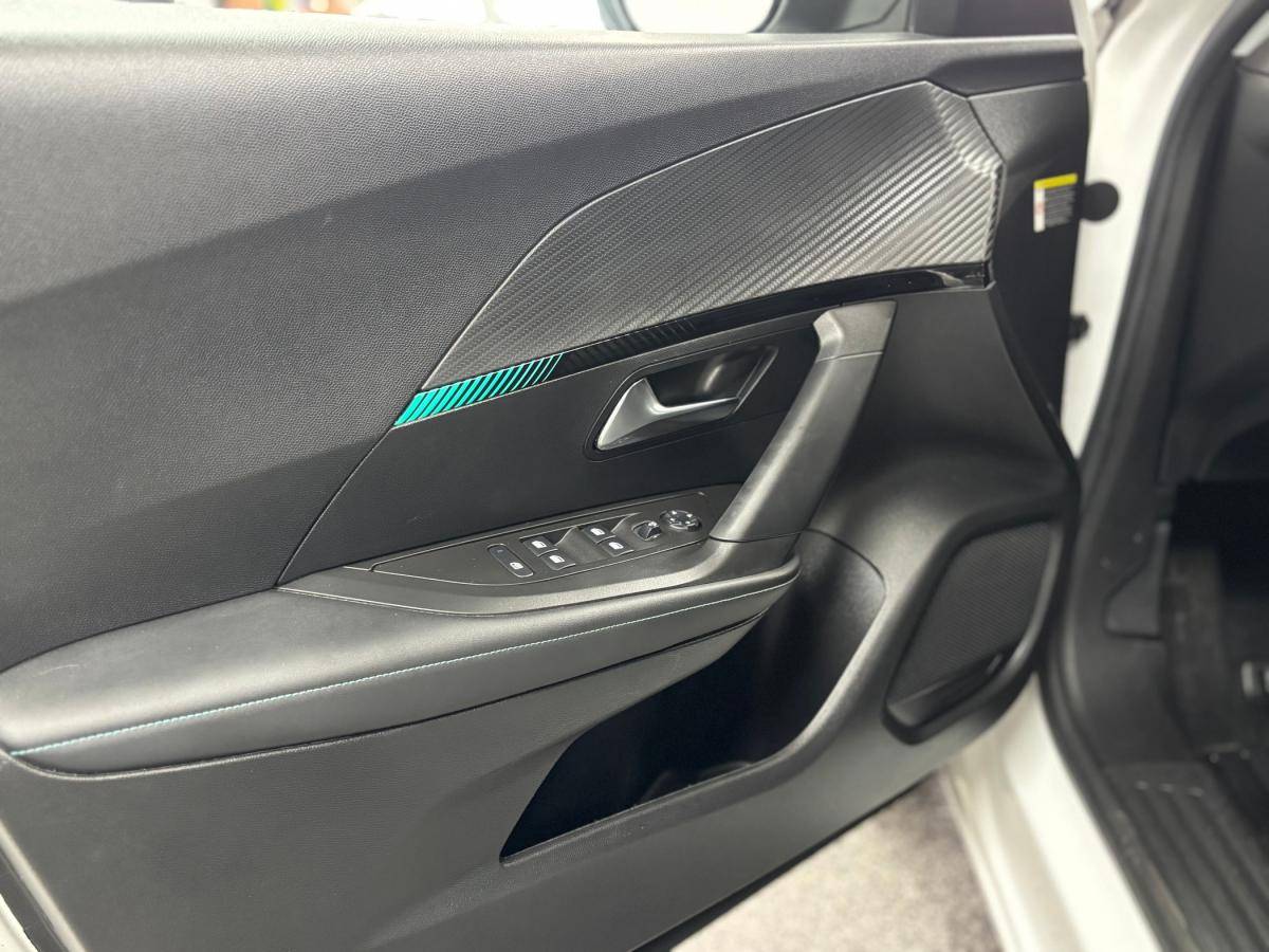 peugeot-2008-2021-gasolina-1199cc