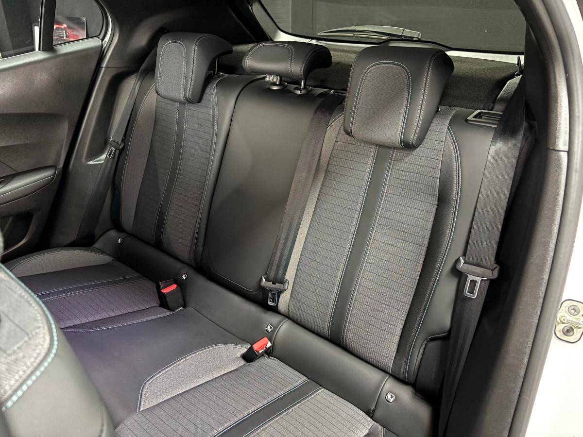 peugeot-2008-2021-gasolina-1199cc