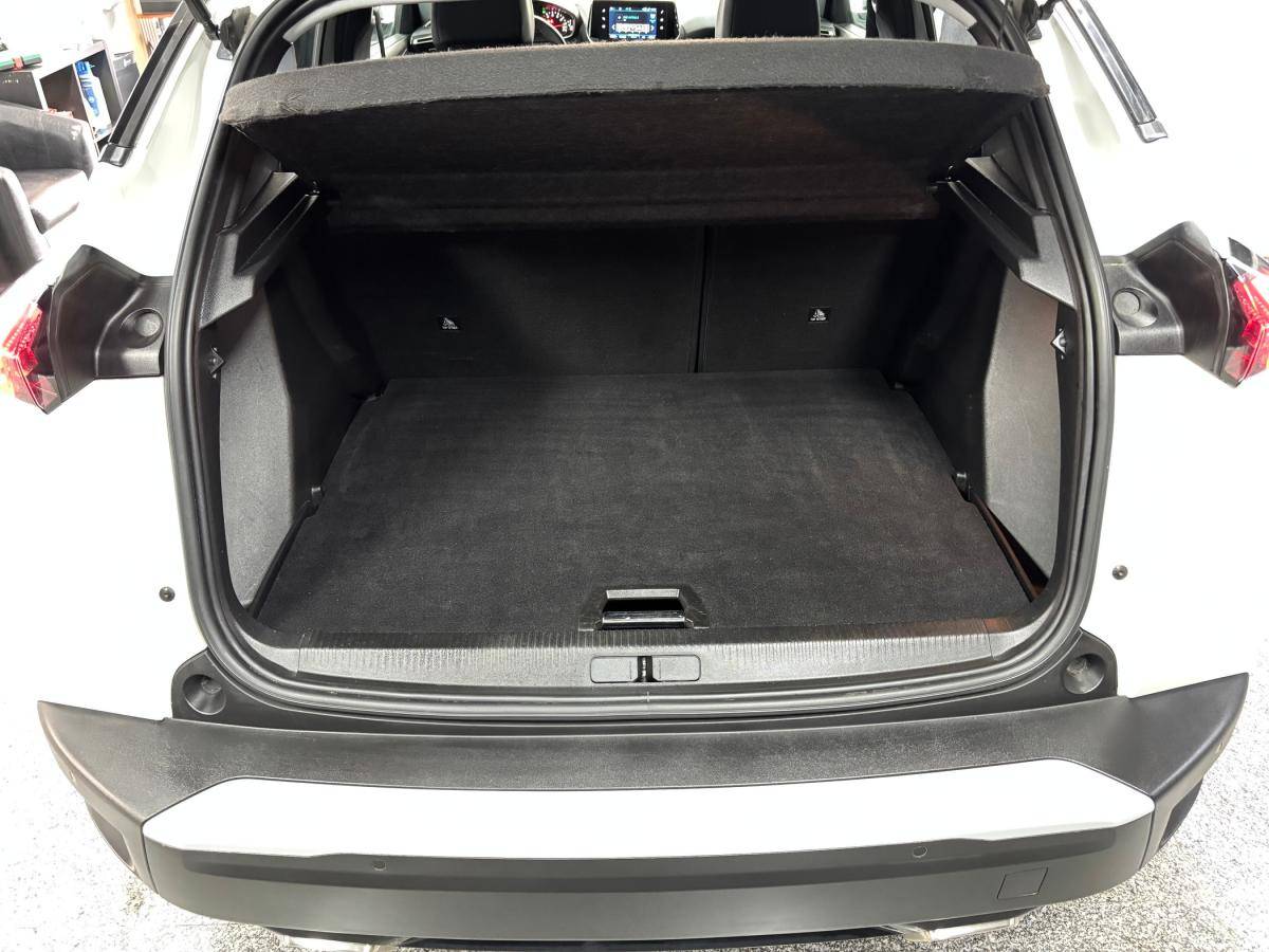 peugeot-2008-2021-gasolina-1199cc