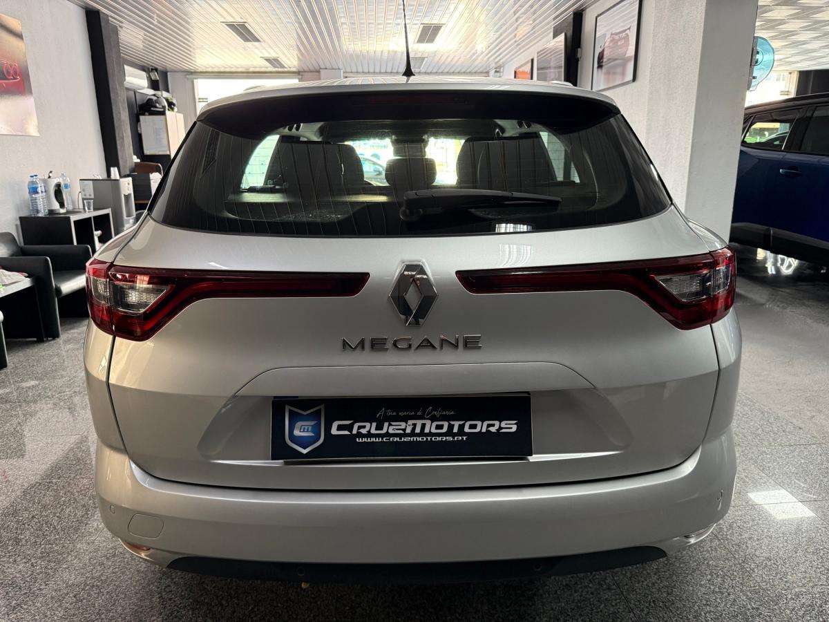 renault-megane-sport-tourer-2020-diesel-1461cc
