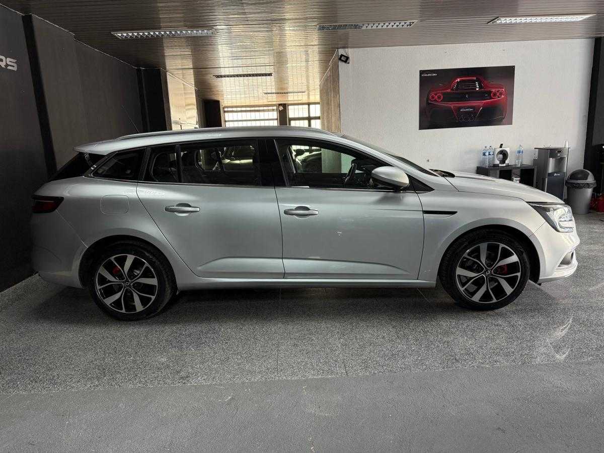 renault-megane-sport-tourer-2020-diesel-1461cc
