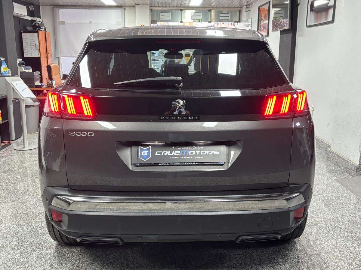 peugeot-3008-2023-hibrido-a-gasolina-1598cc