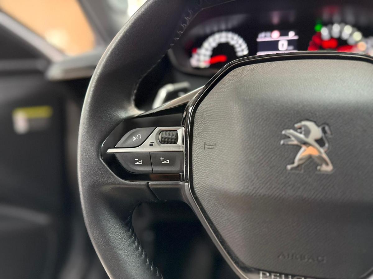 peugeot-2008-2022-gasolina-1199cc