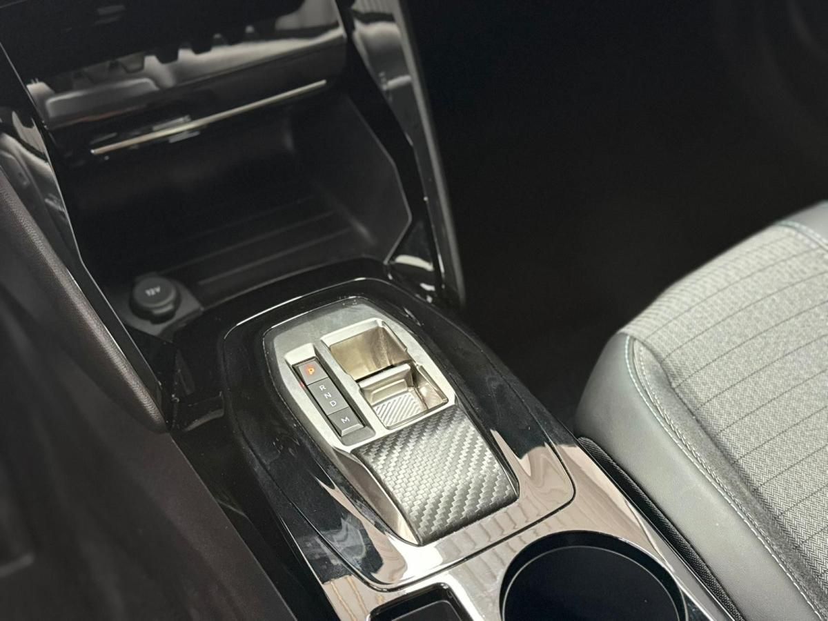 peugeot-2008-2022-gasolina-1199cc