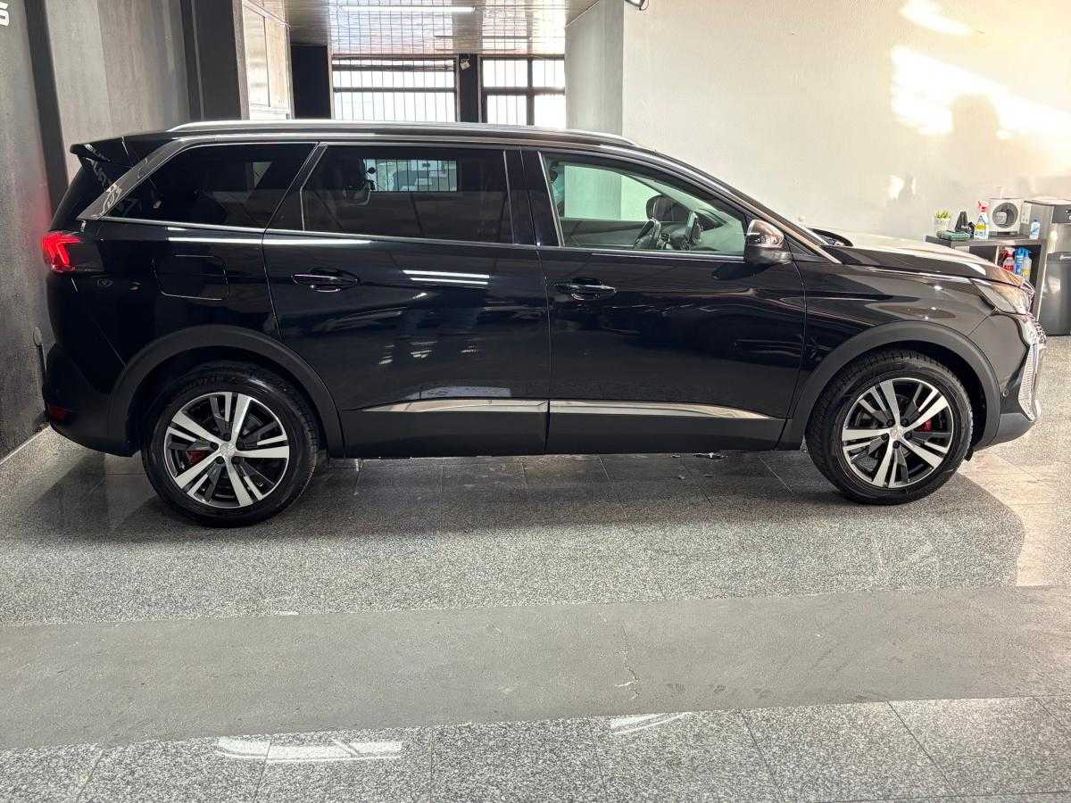 peugeot-5008-2022-diesel-1499cc