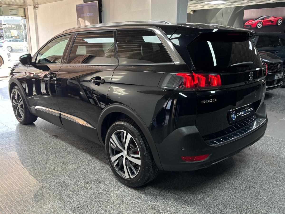 peugeot-5008-2022-diesel-1499cc