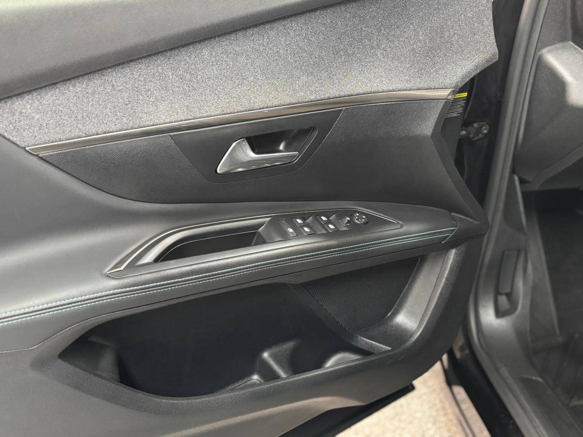peugeot-5008-2022-diesel-1499cc