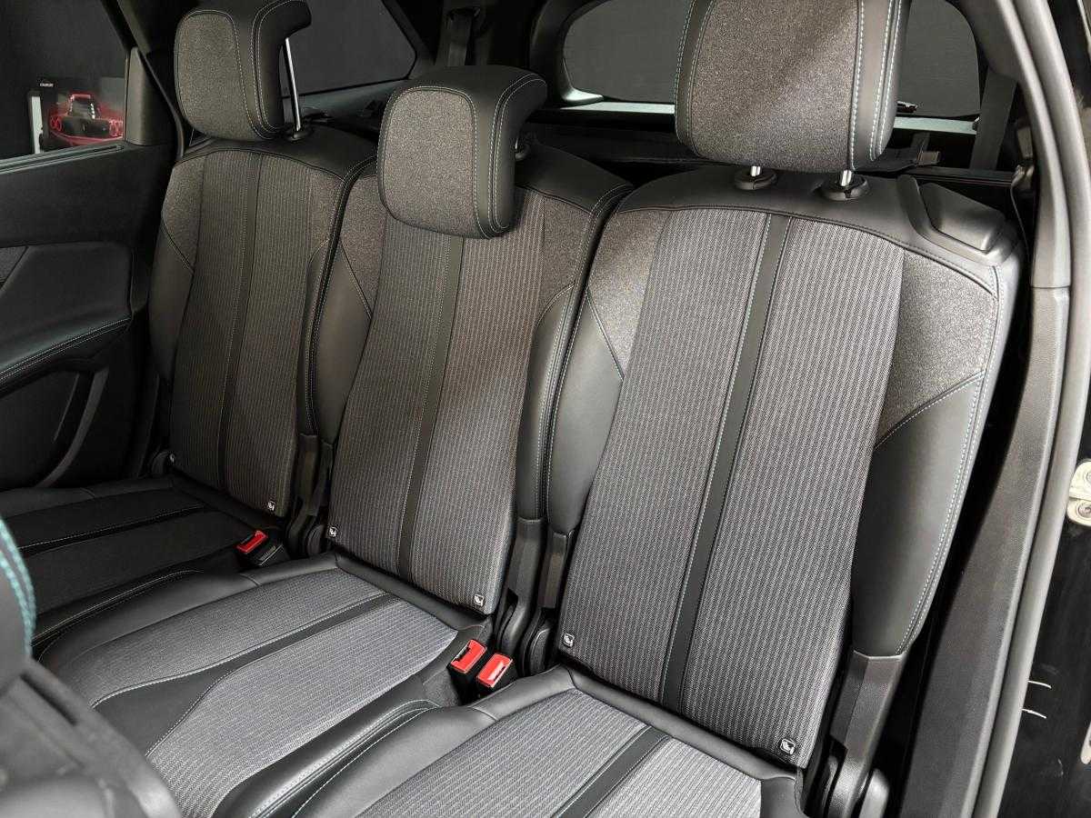 peugeot-5008-2022-diesel-1499cc