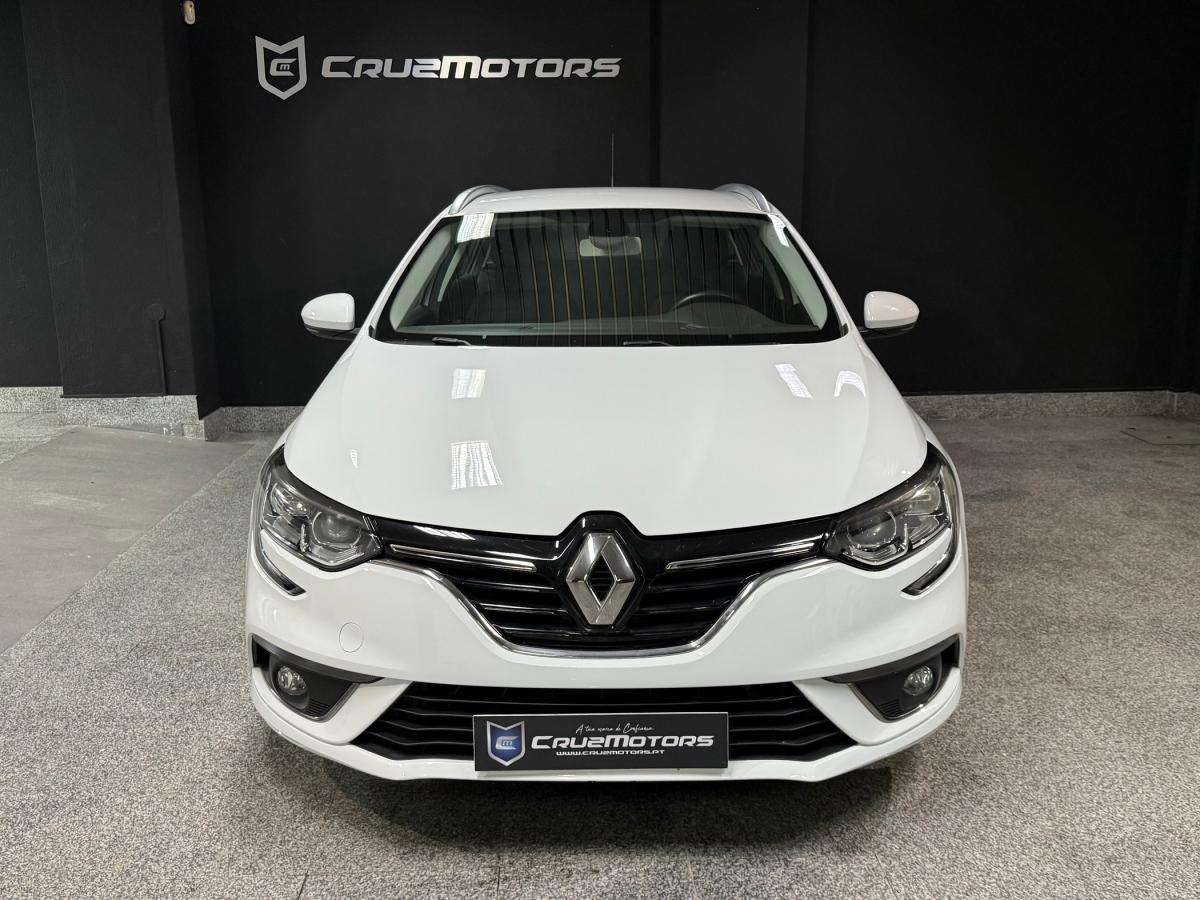 renault-megane-sport-tourer-2020-diesel-1461cc