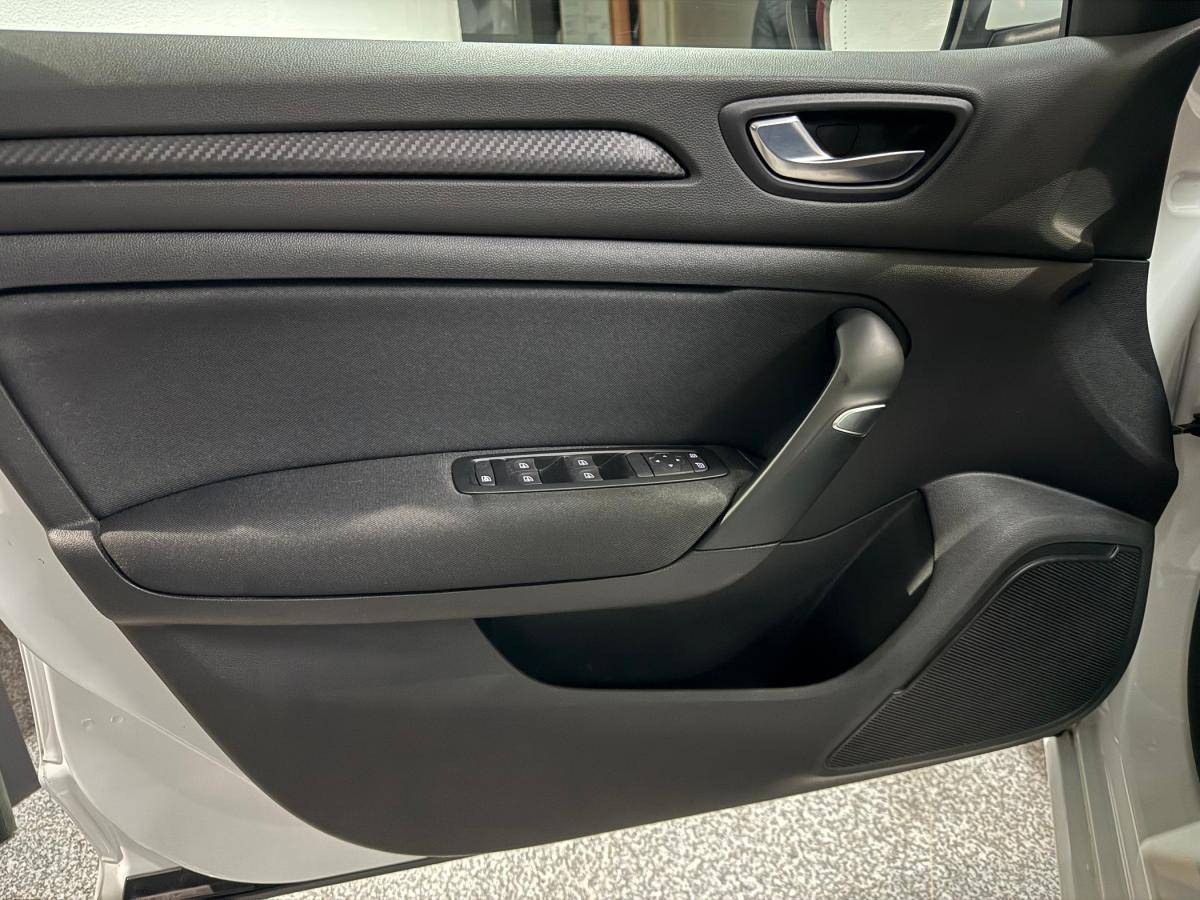 renault-megane-sport-tourer-2020-diesel-1461cc