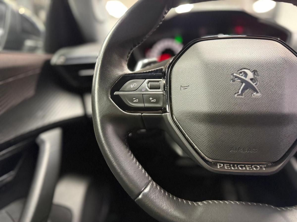 peugeot-2008-2022-gasolina-1199cc