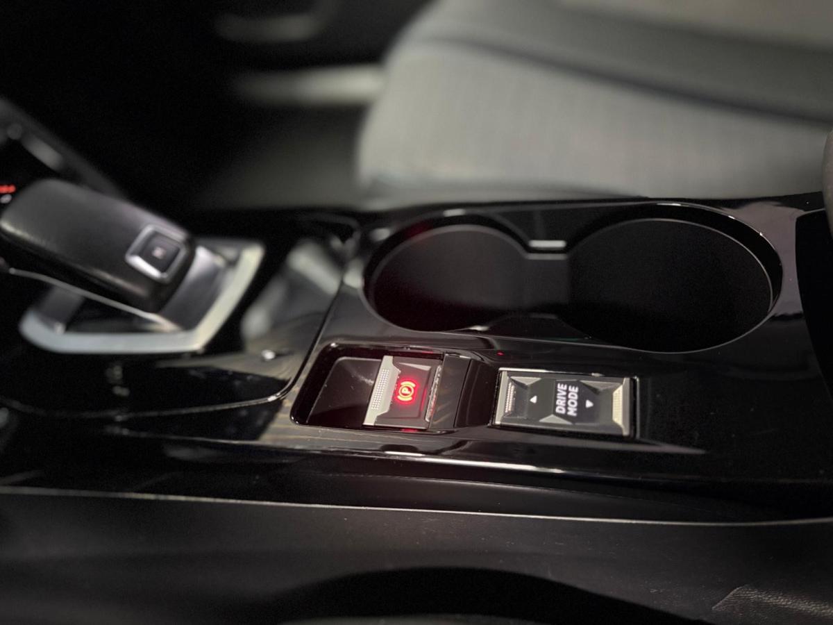 peugeot-2008-2022-gasolina-1199cc