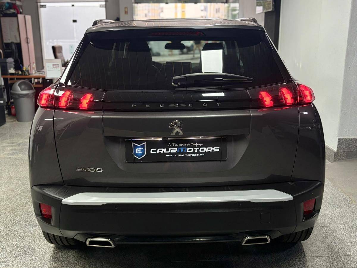 peugeot-2008-2022-gasolina-1199cc