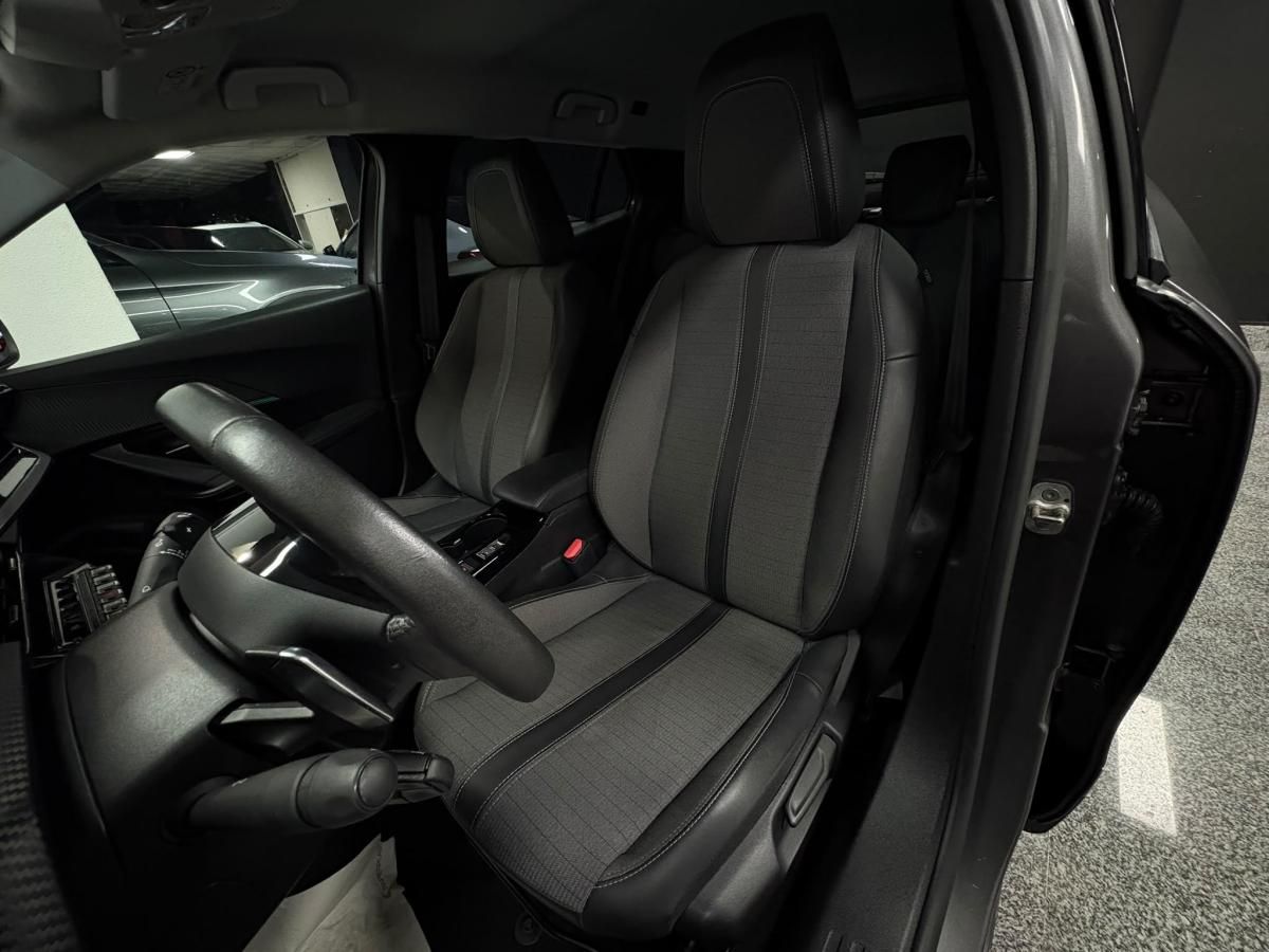 peugeot-2008-2022-gasolina-1199cc