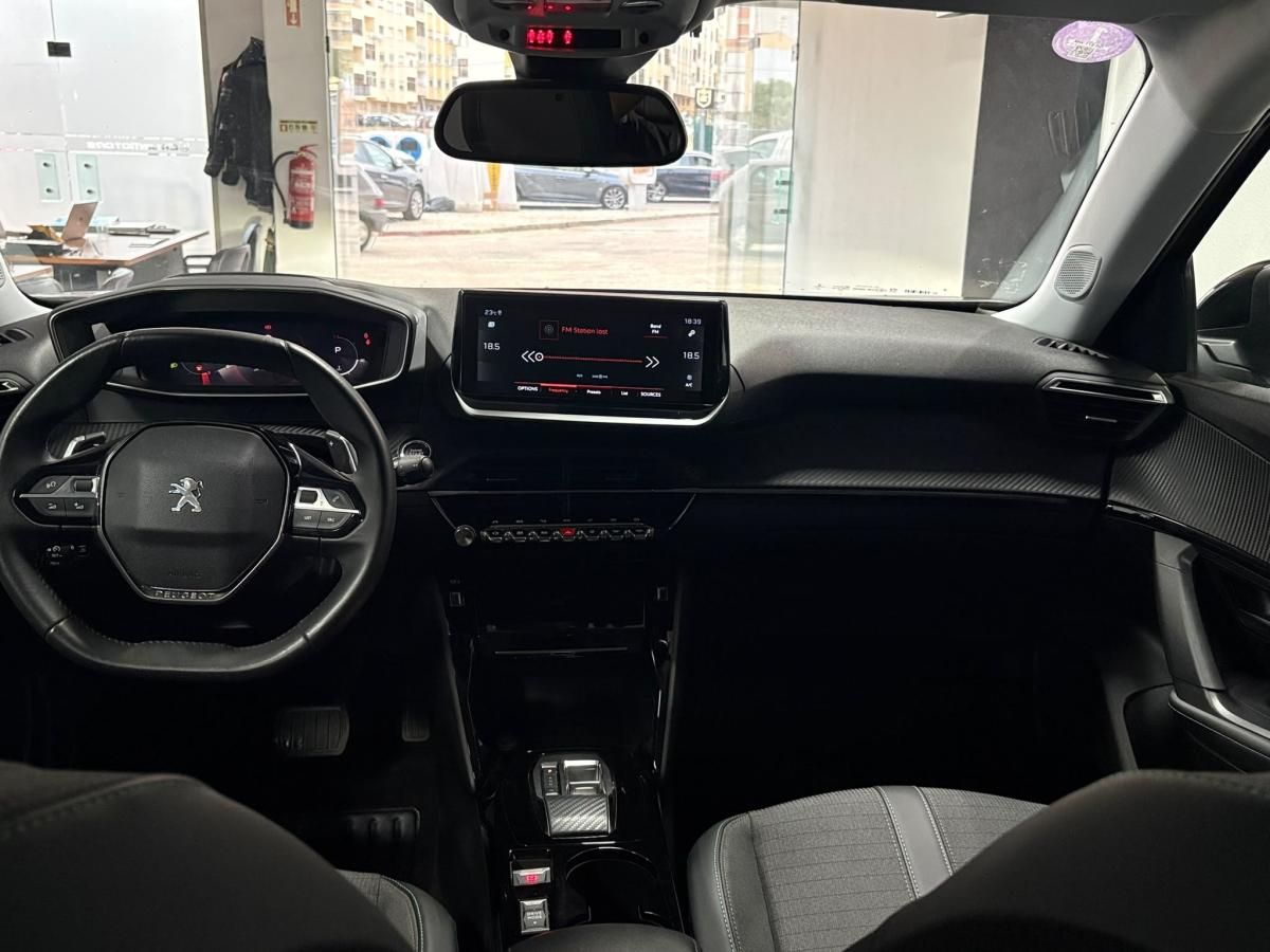 peugeot-2008-2022-gasolina-1199cc