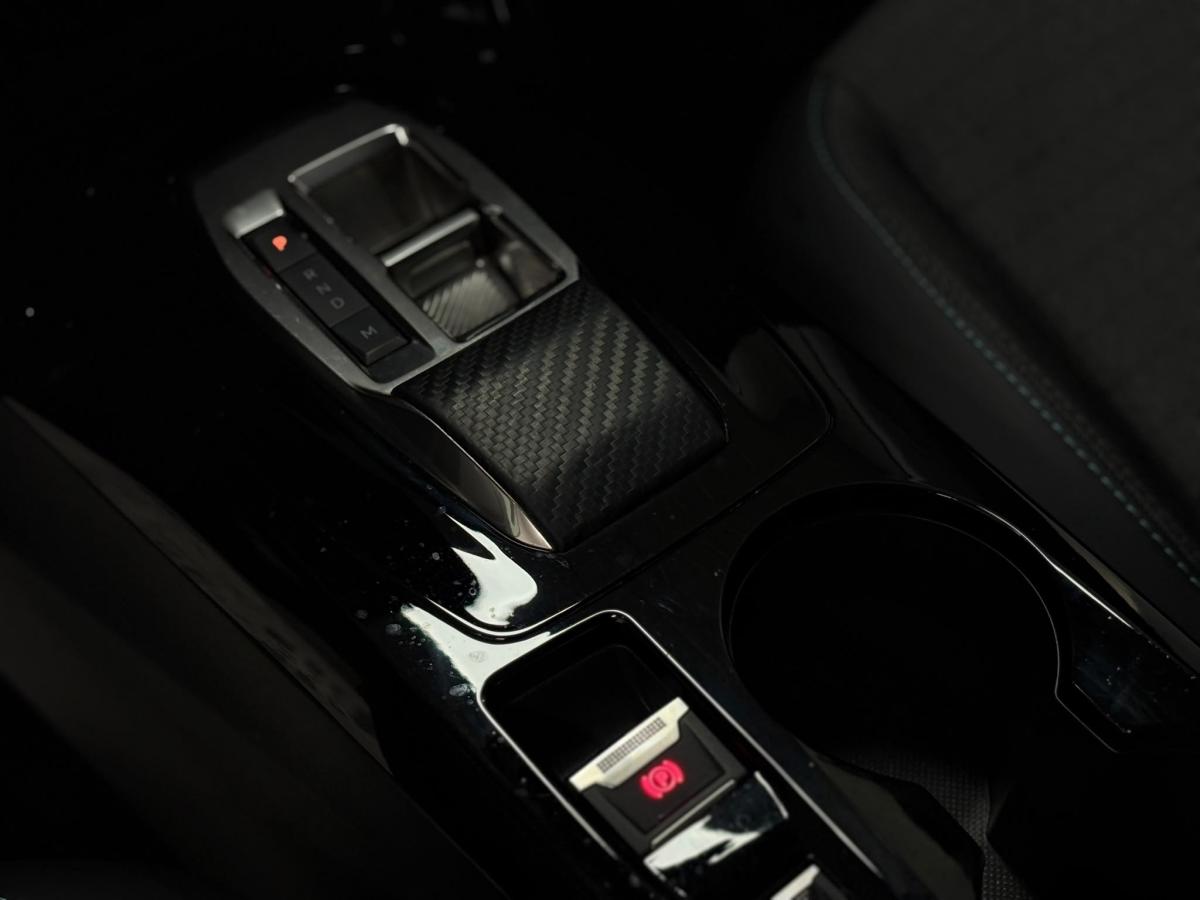 peugeot-2008-2022-gasolina-1199cc