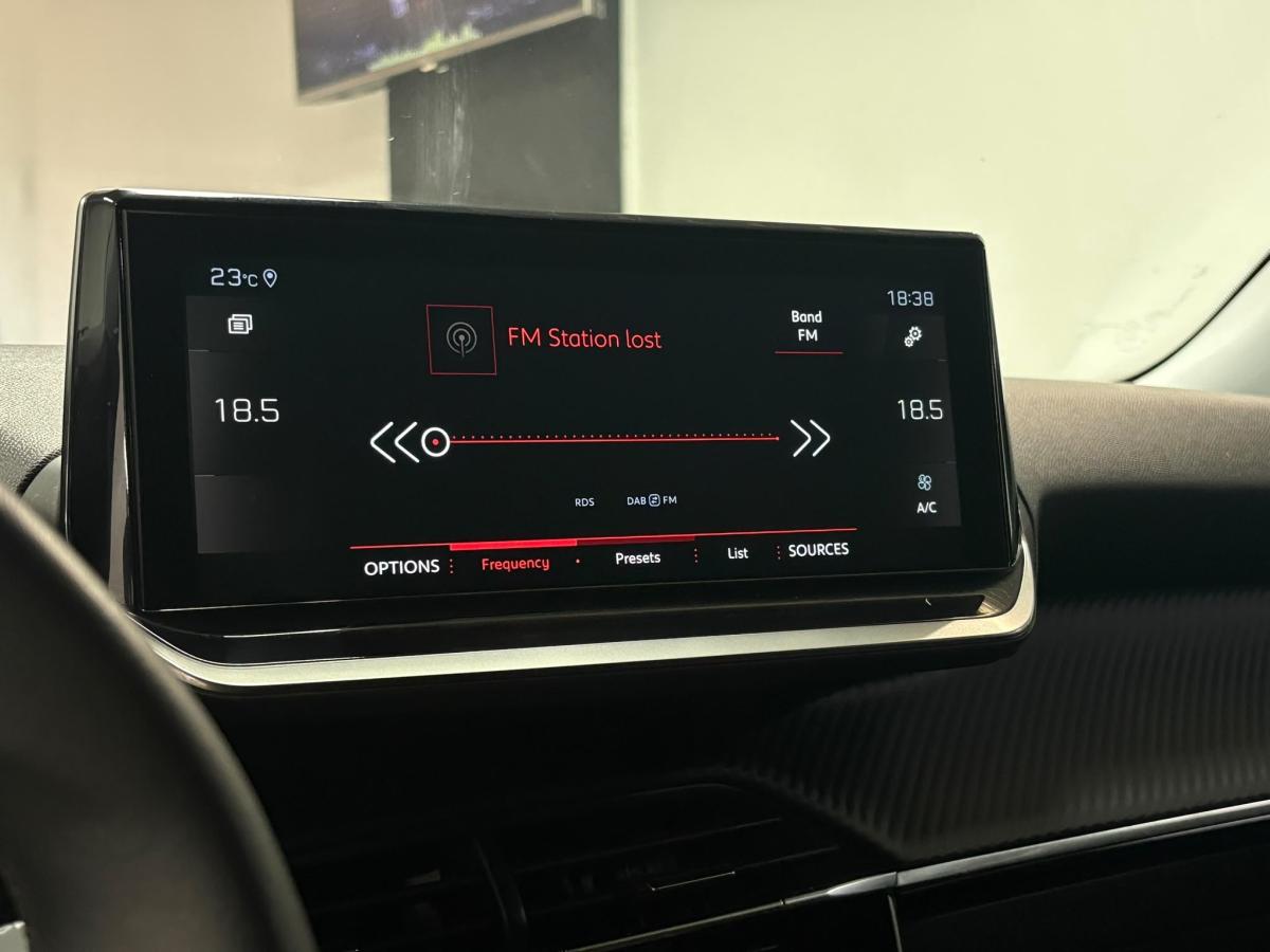 peugeot-2008-2022-gasolina-1199cc