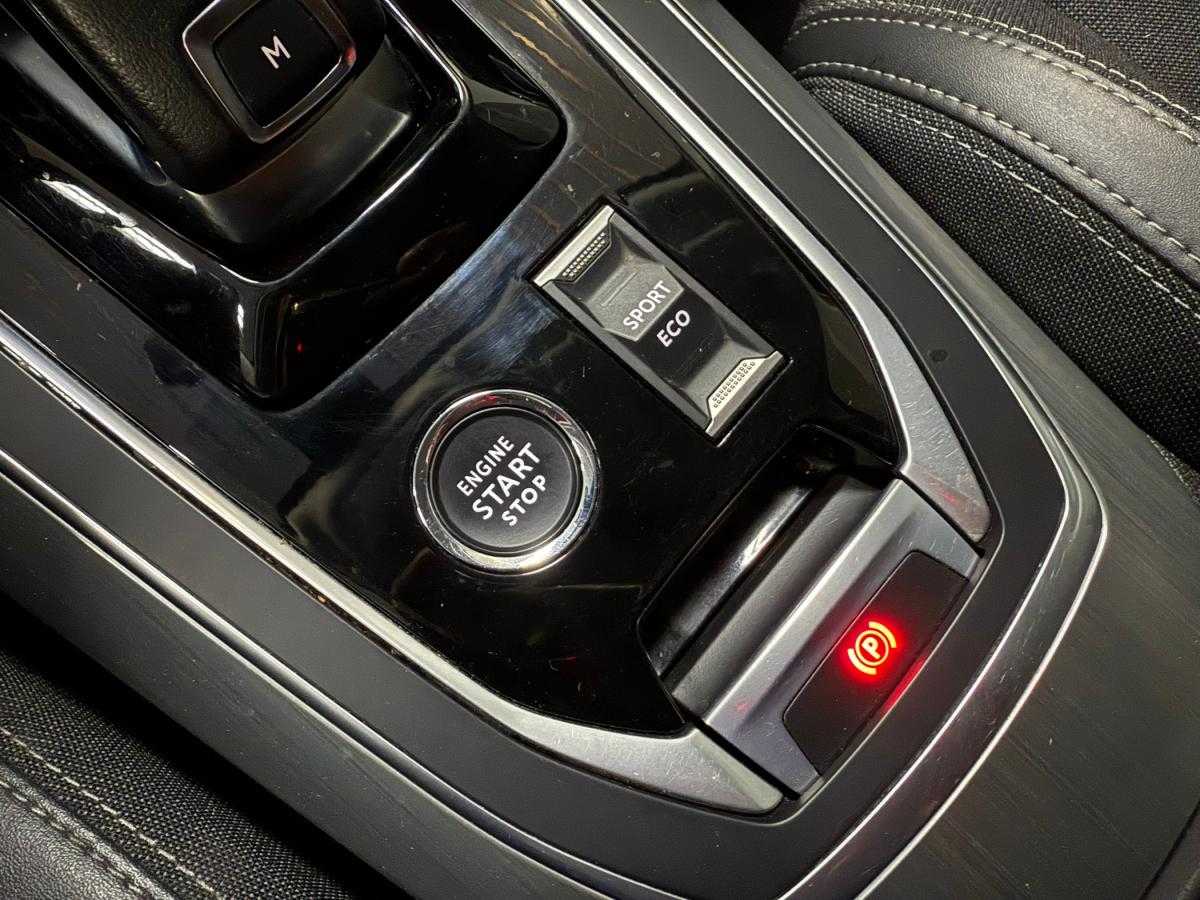 peugeot-308-sw-2021-diesel-1499cc