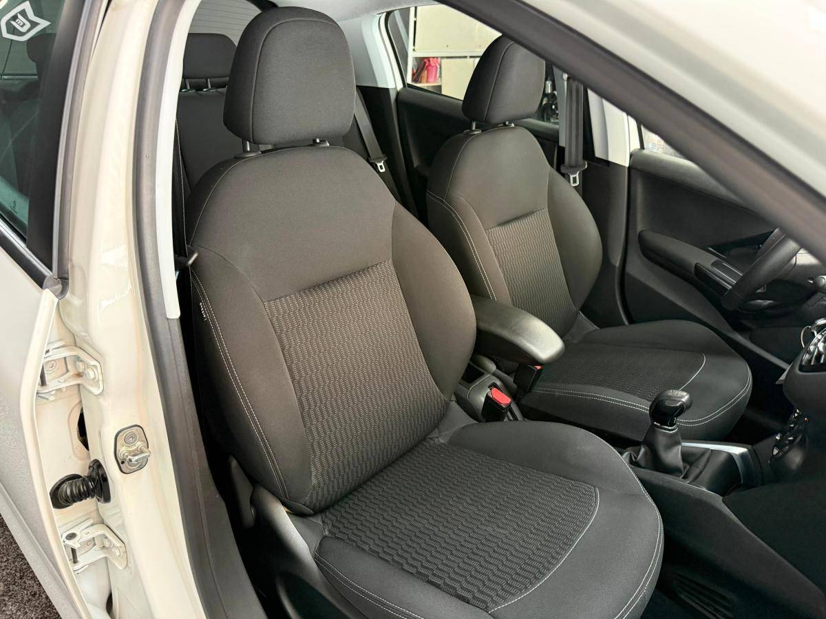 peugeot-208-2019-gasolina-1199cc