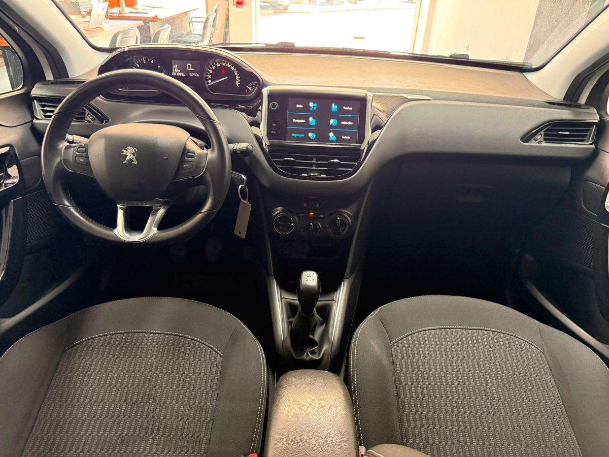 peugeot-208-2019-gasolina-1199cc