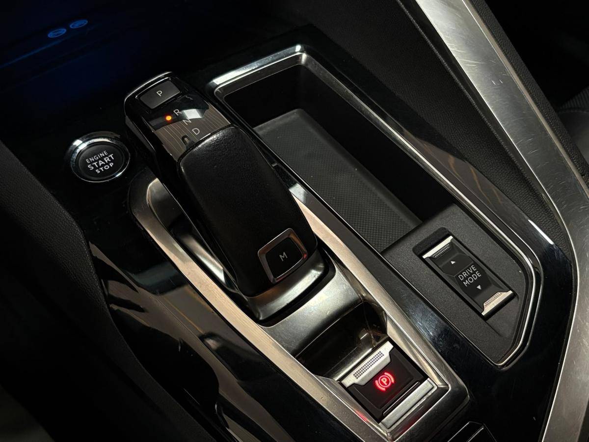 peugeot-5008-2022-diesel-1499cc