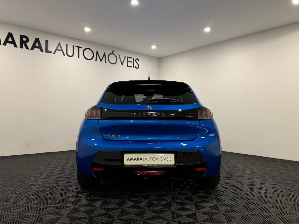peugeot-208-2022-eletrico-500cc