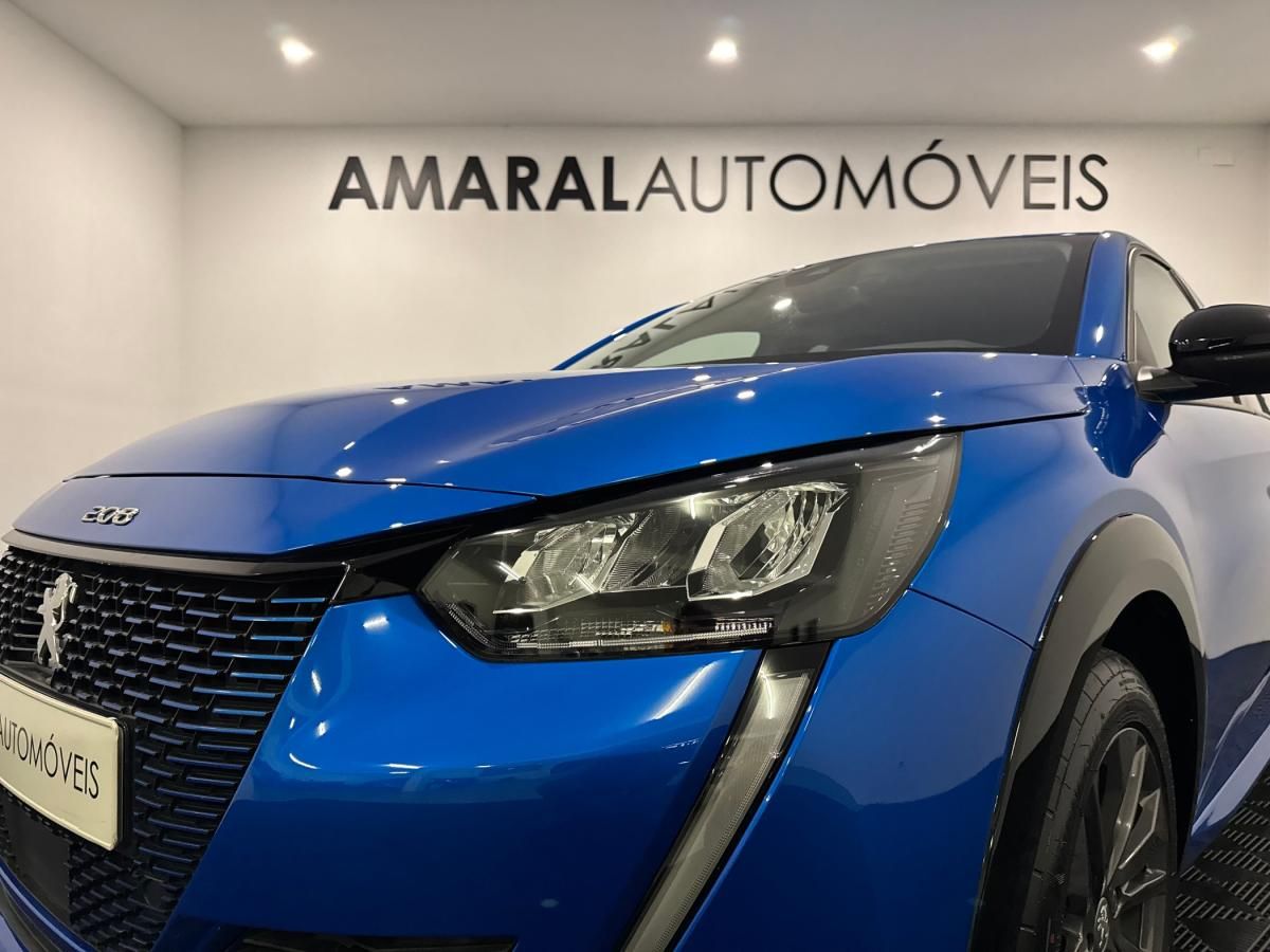 peugeot-208-2022-eletrico-500cc