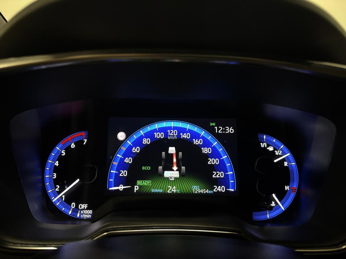 toyota-corolla-2021-hibrido-a-gasolina-1798cc