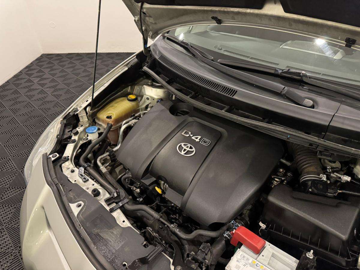 toyota-auris-2008-diesel-1364cc