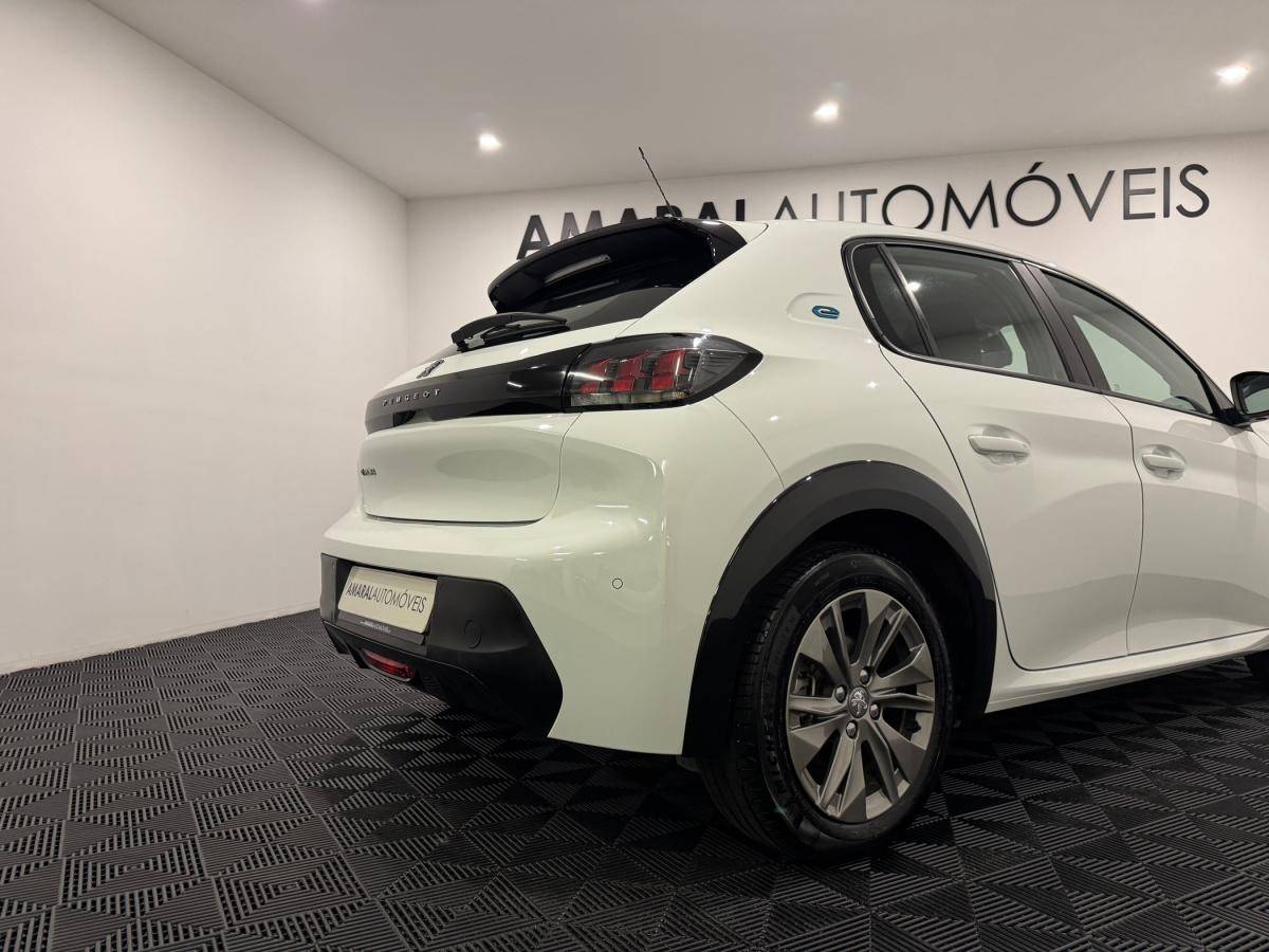 peugeot-208-2021-eletrico-500cc