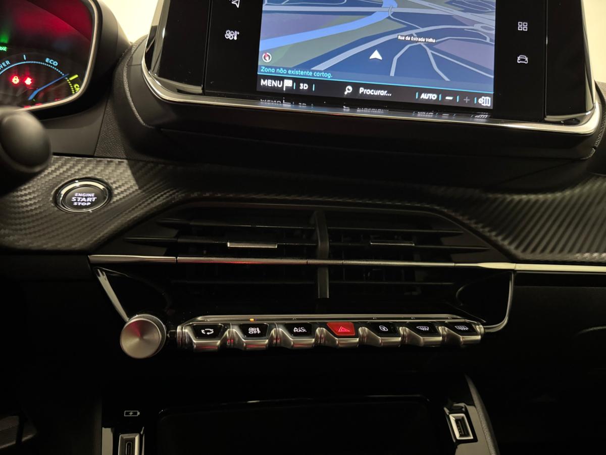 peugeot-208-2021-eletrico-500cc
