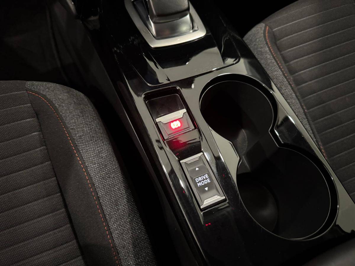 peugeot-208-2021-eletrico-500cc