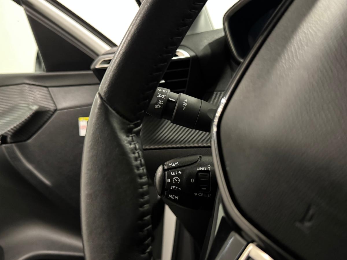 peugeot-208-2021-eletrico-500cc