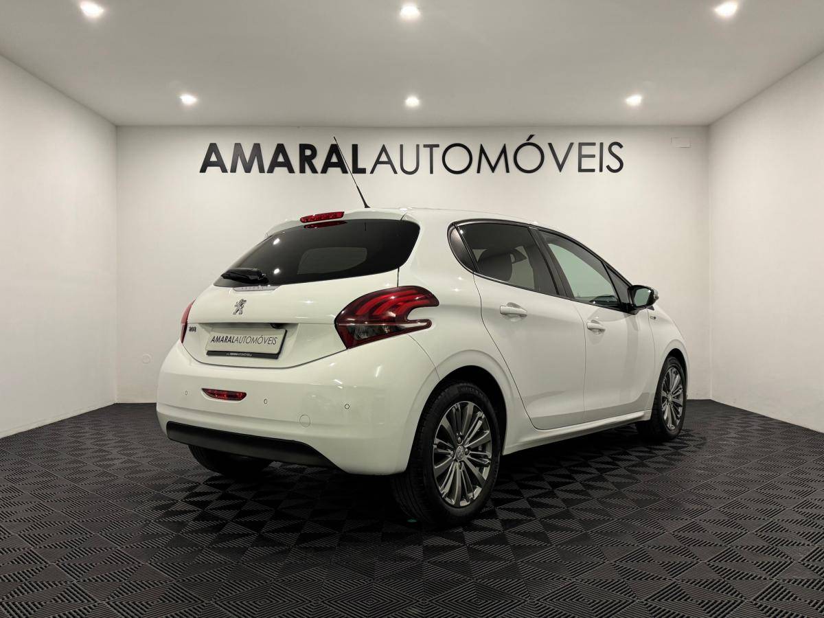 peugeot-208-2017-diesel-1560cc