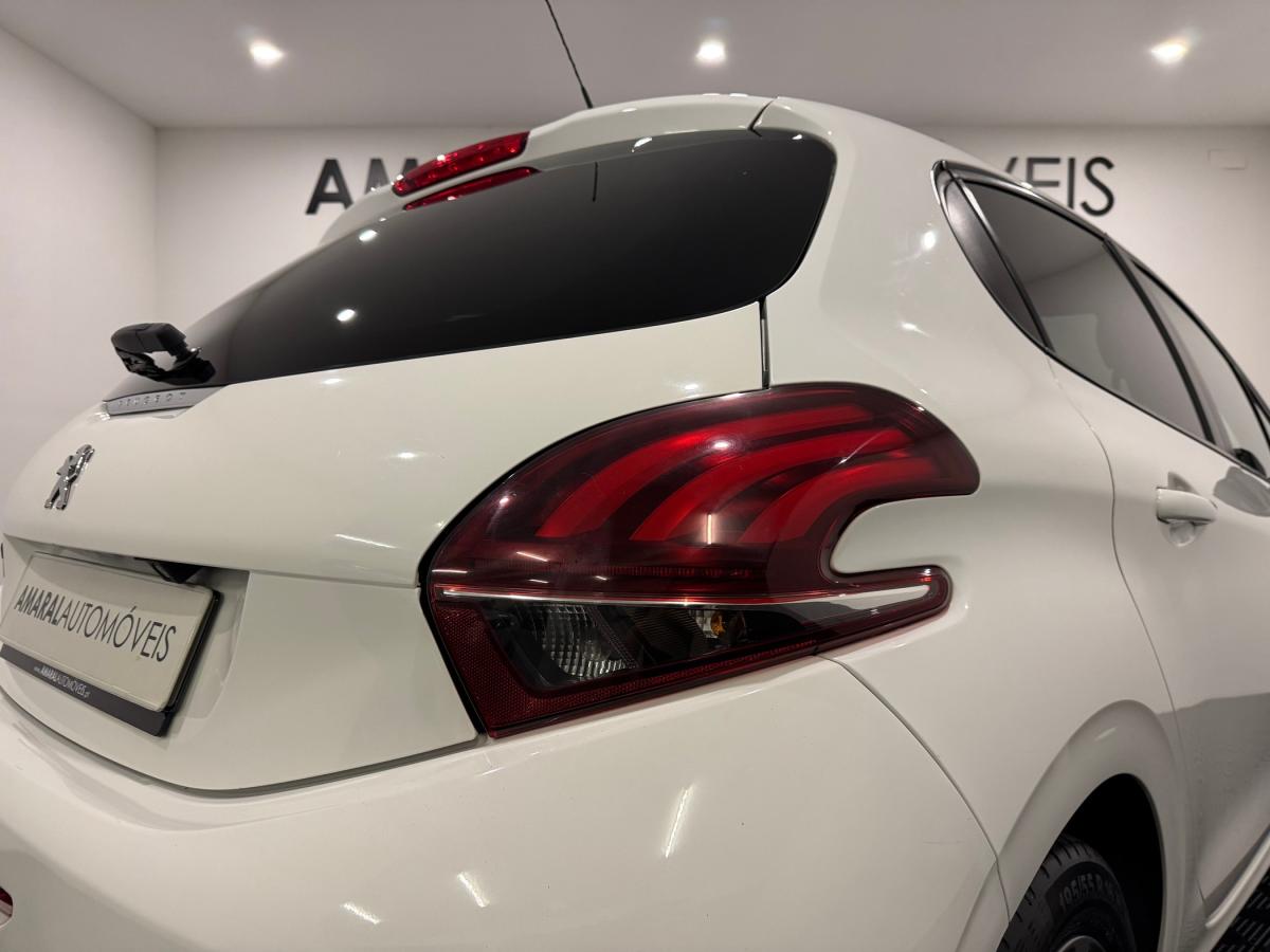peugeot-208-2017-diesel-1560cc