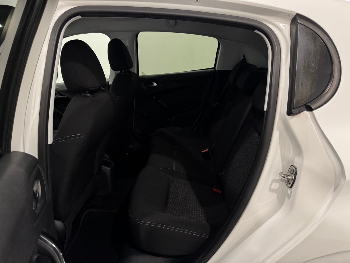 peugeot-208-2017-diesel-1560cc