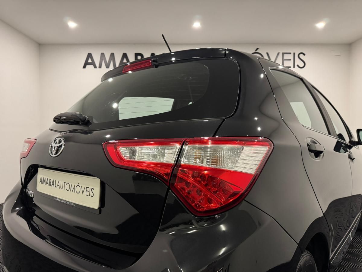 toyota-yaris-2018-gasolina-1496cc
